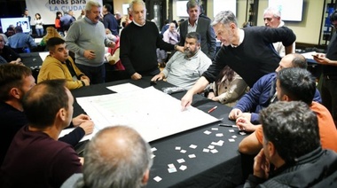 Alak destacó el trabajo de Kicillof para jerarquizar a La Plata "como una gran capital"