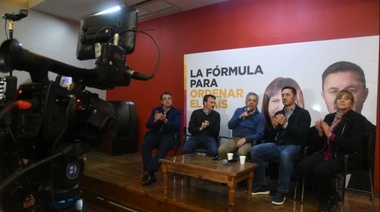 Junto a Cornejo, Luis Petri oficializó en Mendoza su precandidatura a la vicepresidencia