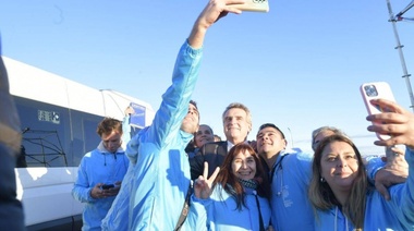 Para Rossi, Macri "tendría que llamarse a recato y celebrar” la realización del gasoducto