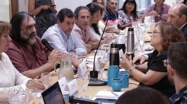 Los gremios docentes rechazaron la propuesta de Kicillof