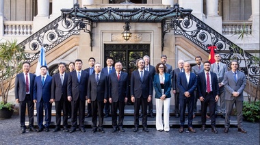 Argentina - Shanghái: Cafiero encabezó un foro de negocios e inversiones en el Palacio San Martín