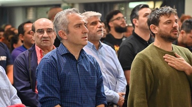 Larroque pidió ser "prudentes" hasta conocer medidas aunque manifestó que lo que ve es "preocupante"