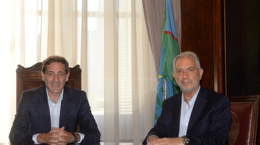 Alak asumió formalmente su quinto mandato en La Plata