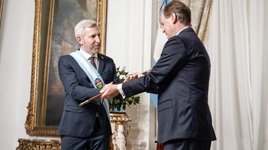 Frigerio asumió en Entre Ríos y anunció quita de subsidios y reducción a la mitad de cargos públicos