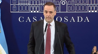 Adorni advirtió sobre "una hiperinflación" pero dijo que el Gobierno "tiene la decisión de evitarla"