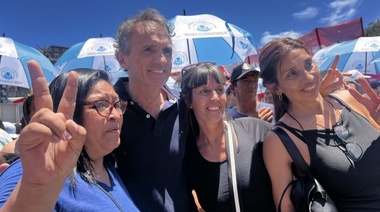 Katopodis: "Milei busca tener potestades que no le corresponden para tomar decisiones que van a romper a Argentina"