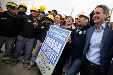 Kicillof: "Milei es casta porque se afanó la guita de los laburantes con las privatizaciones"