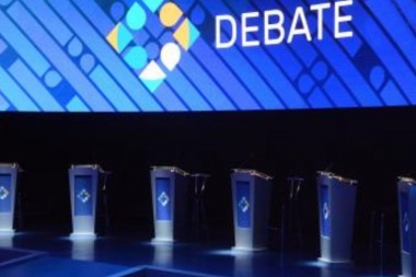 Los candidatos presidenciales llegan a Santiago del Estero y se preparan para debate de mañana