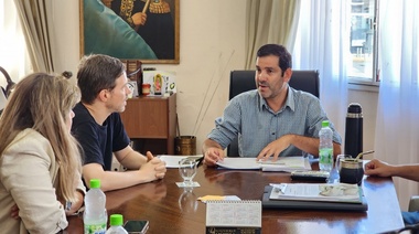El intendente de Dolores recibió al ministro de Producción para impulsar el desarrollo turístico local y el parque industrial