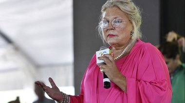 Carrió: "Para Caputo el ajuste pasa por el hambre de los jubilados y los jóvenes con imposibilidad de conseguir trabajo"
