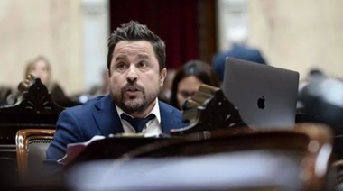 Tetaz asegura que la ley "Bases" será aprobada en general, pero continúa negociación por artículos