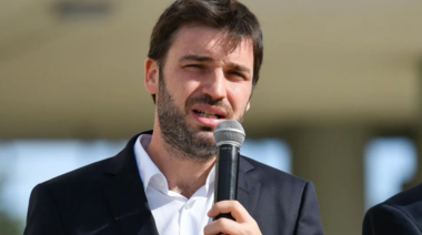 Torres: "Por primera vez en los últimos 10 años, hoy arrancan las clases con normalidad en Chubut"