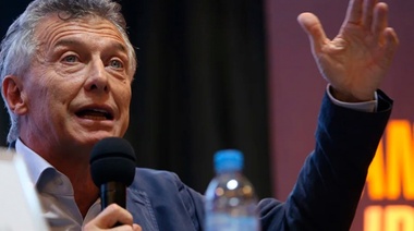 Mauricio Macri asume como presidente del PRO