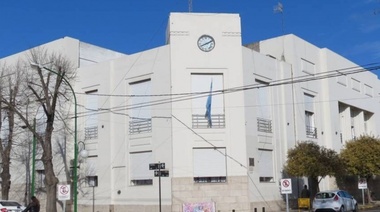 Dolores le dará un aumento del 15% a los municipales