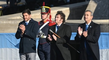 En Rosario, Milei convocó a firmar el Pacto de Mayo el 9 de Julio en Tucumán