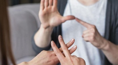 La Justicia habilitó a la primera Traductora Pública en Comunicación no Verbal