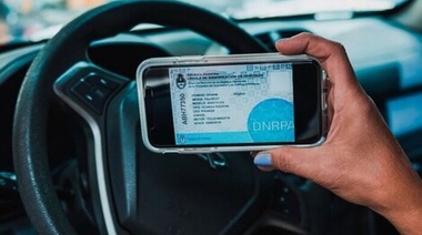 Oficializan la implementación de la cédula azul digital en la app Mi Argentina