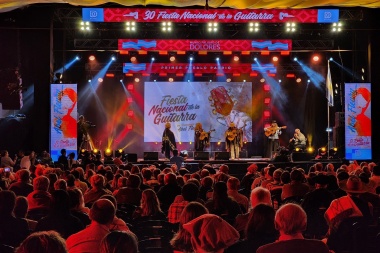 La Fiesta Nacional de la Guitarra estará los próximos dos fines de semana en la pantalla de América TV