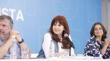 Cristina encabezó su primera reunión como presidenta del PJ sin menciones al espacio lanzado por Kicillof