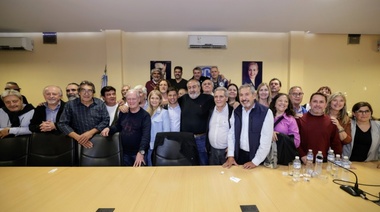 En vísperas del Día del trabajador, Kicillof se reunió con referentes de las centrales sindicales