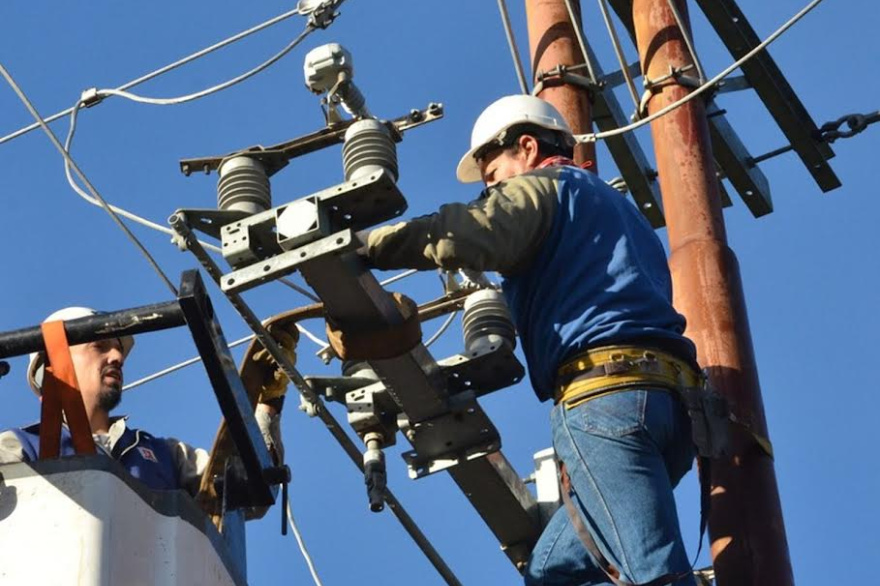 Ingenieros aseguran que peligra la calidad del servicio eléctrico en la cooperativas