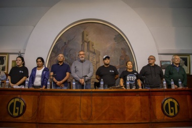 La CGT definirá un paro general para "antes del 10 de abril"
