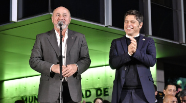 Secco pidió "Axel Presidente" junto a Kicillof en la inauguración del nuevo Palacio Municipal de Ensenada