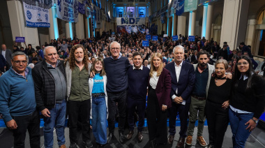Kicillof: "Mientras dure esta pesadilla libertaria, defendamos cada hospital y centro de salud: allí se juega también el futuro de la Argentina"