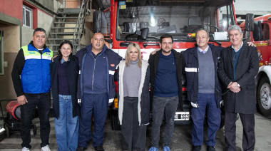 Emotivo homenaje del Municipio de Almirante Brown a los Bomberos Voluntarios en su día