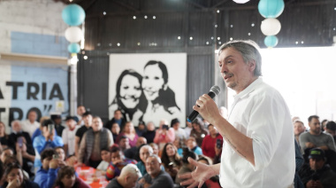 Máximo Kirchner: "Si tenemos un presidente como Milei, es que hemos cometido muchos errores y muchas veces la gente dejó de escucharnos"