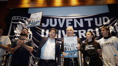 Kicillof participó de la renovación de autoridades de la Juventud Universitaria Peronista de La Plata