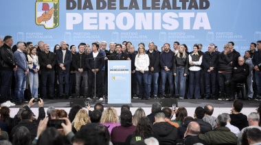 Kicillof reivindicó a Cristina en el Día de la Lealtad y se ofreció a "poner el cuerpo" para 2027