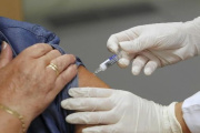 Adelantan el inicio de la campaña de vacunación contra la gripe