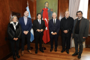 Construirán en La Plata el primer laboratorio de robótica del continente