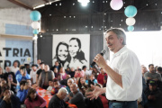 Máximo Kirchner: "Si tenemos un presidente como Milei, es que hemos cometido muchos errores y muchas veces la gente dejó de escucharnos"