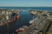 Intendentes reclaman a Nación la reactivación del tren a Puerto Quequén