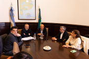 LLA denuncia que Kicillof subió 44% el gasto político e impulsa una ley sobre datos de gestión