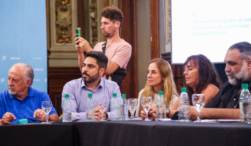 Victoria Tolosa Paz rechaza la reforma laboral: "No hay modernización cuando se quitan derechos"